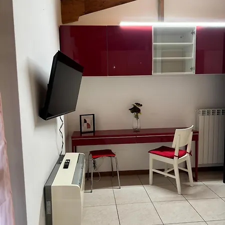 Ferienwohnung Grazioso Monolocale Zona Ospedali Pavia Exterior foto