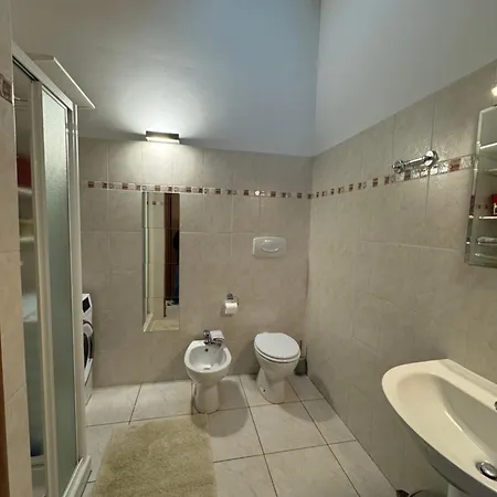 Ferienwohnung Grazioso Monolocale Zona Ospedali Pavia Exterior foto